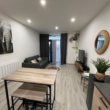 Le Mendes Apartment Evron Ngoại thất bức ảnh