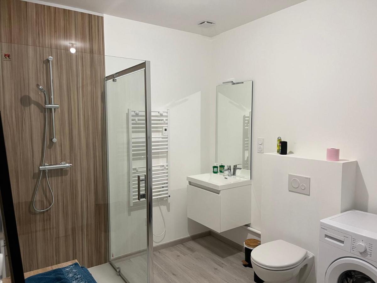 Le Mendes Apartment Evron Ngoại thất bức ảnh